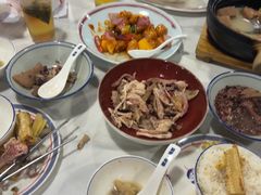 -明本湛江鸡•海鲜小厨(陈家祠店)