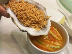 法国生蚝配龙虾汤脆米-千灯盛汇·头牌粤菜(致越优城店)