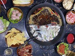 -乖嬢嬢重庆老火锅(南联店)