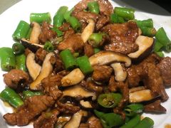 -吴记酱骨炖菜馆(康安路店)