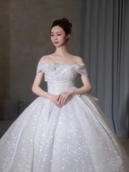 -Lady  Jane高端婚纱礼服馆