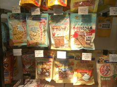 -宠小格时尚宠物生活馆(唐镇店)