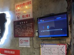 -荒岛实景沉浸密室(江汉路1店)