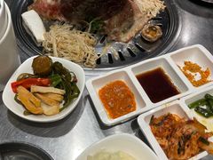-韩聚屋韩国烤肉餐厅(新北万达店)