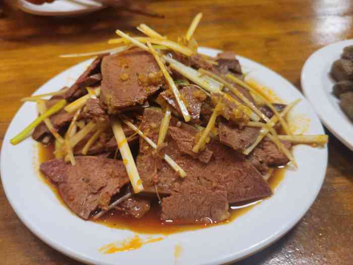 崔新民黑羊白汤-"老牌羊汤地摊儿店了,想当初,大约90年代.