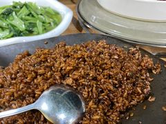 -茸梅路右拐龙虾-农家菜(松江店)