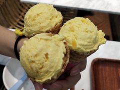芒果肉加芒果冰淇淋-丹礼糖甜品