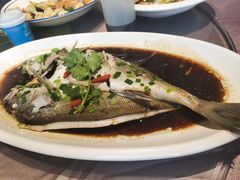 -石砰渔港·海鲜楼