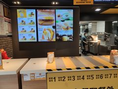 -麦当劳(伟城广场店)