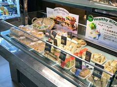 面包甜点陈列柜-巴黎贝甜(华堂新辰汇店)