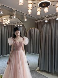 -衣贝姿婚纱礼服馆