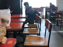 大堂-汉堡王(珠海机场出发层B区店)