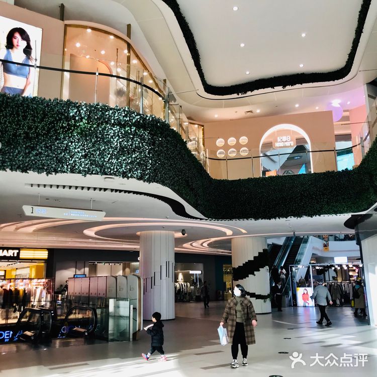 长沙泊富ICITY丨年轻人的打卡圣地，吃货们的美食天堂