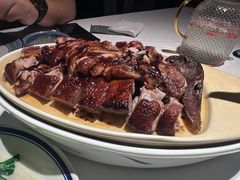 -八府香鸭·啫啫煲(华山路店)