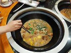 -粘豆包铁锅炖二部(温泉街店)