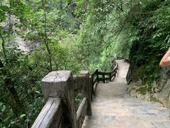 -龙水峡地缝景区