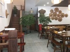 大堂-黄桷树曹家私房菜(江与城店)
