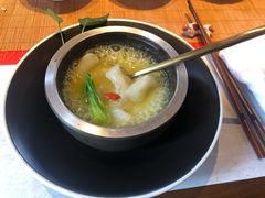 翅皇汤烩猪蹄筋-鲤院·新中式美学·庭院餐厅(夫子庙店)