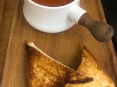 -麦甜创意轻食餐厅(西康路店)