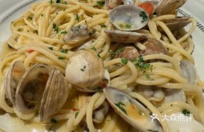 Garlic Clam Noodles