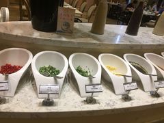 自助调料区-海南椰子鸡餐厅(三亚湾红树林店)