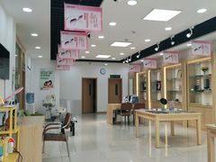 -何氏眼科视光中心·眼镜·配镜(汇泉东路店)