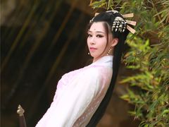 -九月鹰飞汉服摄影工作室