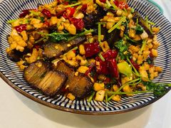 邵阳萝卜条炒腊肉-俏湘私房菜(国贸店)