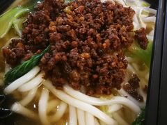 -丽虹云南过桥米线(兴工街店)