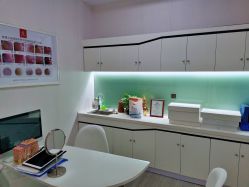 -痘博士昆明·国际祛痘领跑品牌