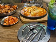 海鲜芝士炒年糕-MI WU FACTORY米屋美食工厂餐厅(绿地店)
