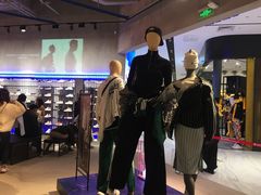 -阿迪达斯(武林银泰三叶草店)