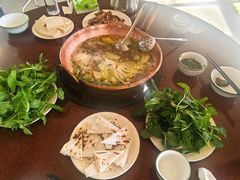 -朝伟清真铜瓢牛肉馆(三十年老·店)