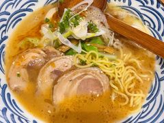 浓厚骨汤拉面-九酢·海鲜居酒屋