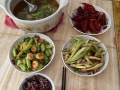 -乐禧母婴全自营月嫂(宝山店)