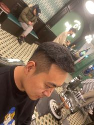 -海文先生国潮烫染男士理发馆