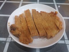 炸猪排-潘国仙耳光馄饨(黄家阙路店)