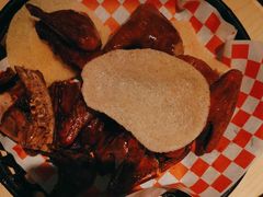 秘制脆皮乳鸽-避风塘(宝山万达店)