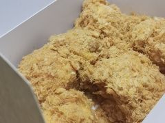 蟹黄酥松小贝-鲍师傅糕点(海岸城店)