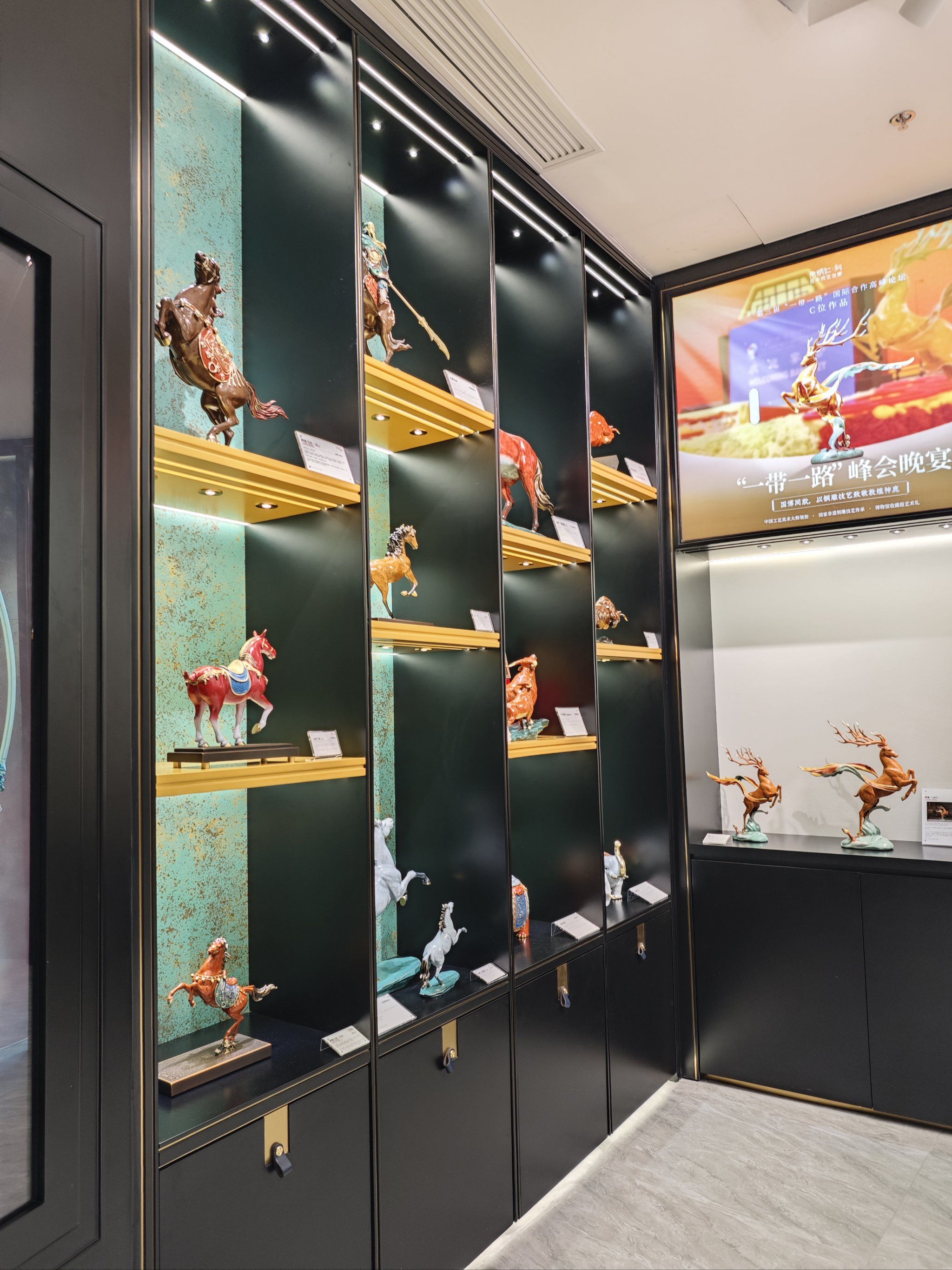 南宁朱炳仁铜新店开业