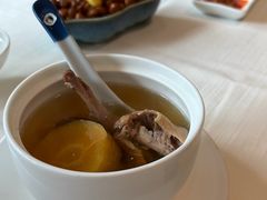 乳鸽汤-侨美·唐荔园·40年地道粤菜