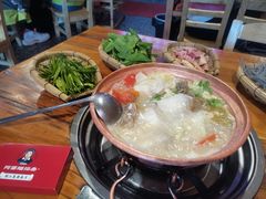 -阿婆情腊排骨火锅(金虹路店)