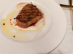 海盐烤有机菲力牛排配土豆-Fiume福弥意大利餐厅