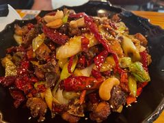 果仁辣子鸡-疆Jiang·新疆秘制料理