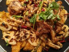 -川流不息·地道川菜·小龙虾(松东路店)