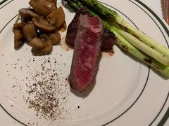 -Wolfgang’s Steakhouse 沃夫冈牛排馆(上海白玉兰广场店)