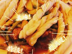 -百里峡七彩艺术小镇
