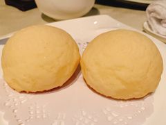脆皮流沙包-皇朝会.经典传统粤菜(外滩店)