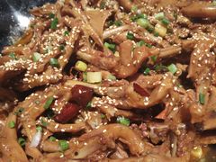 麻辣鸭爪-张大师鸭爪爪特色干锅(钱塘江路店)