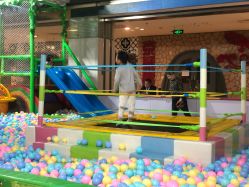 -小玩家儿童主题乐园(世茂广场店)